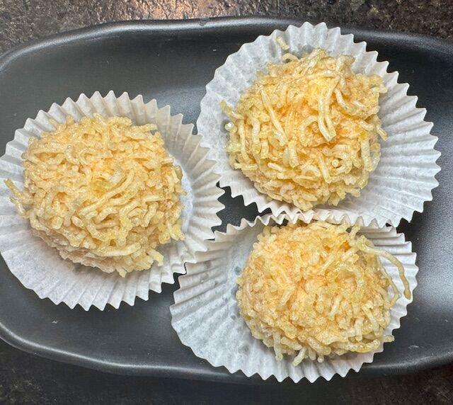 D27. Crispy Shrimp Balls(3)
